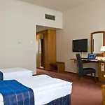 インペリアル ホテル 4*