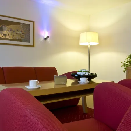 Imperial מלון 4*