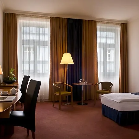 Imperial 4*