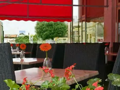 Imperial מלון 4*